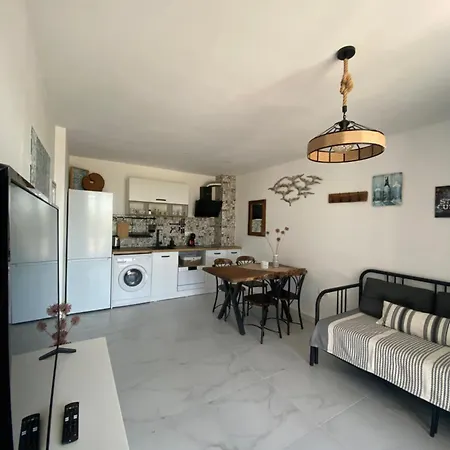 Порт Лозенец Морска Гледка - Port Lozenets Sea View לוזנטס